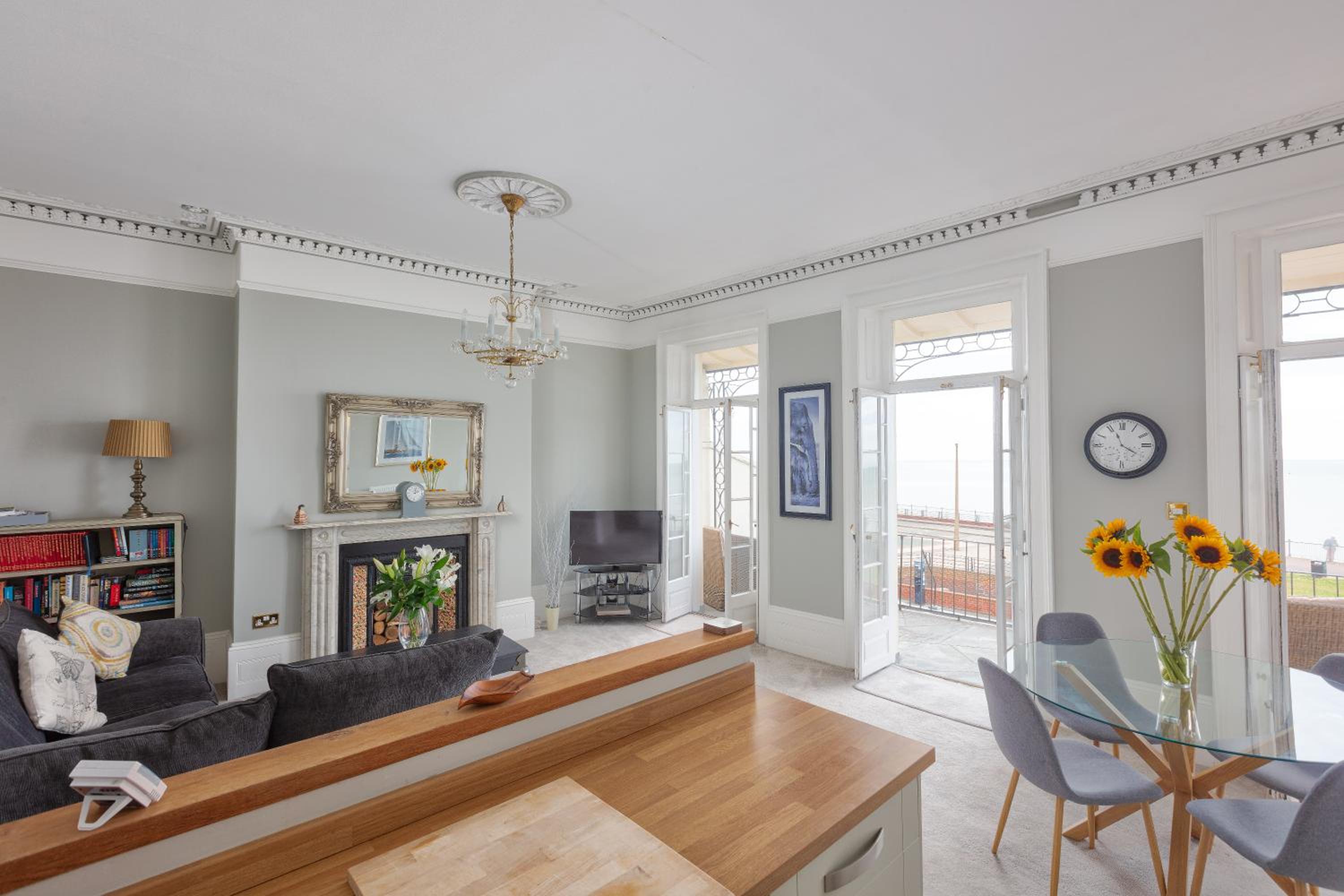 Ramsgate Vacations - Beach View: Stunning sea view  balcony apartment - Property Image 8