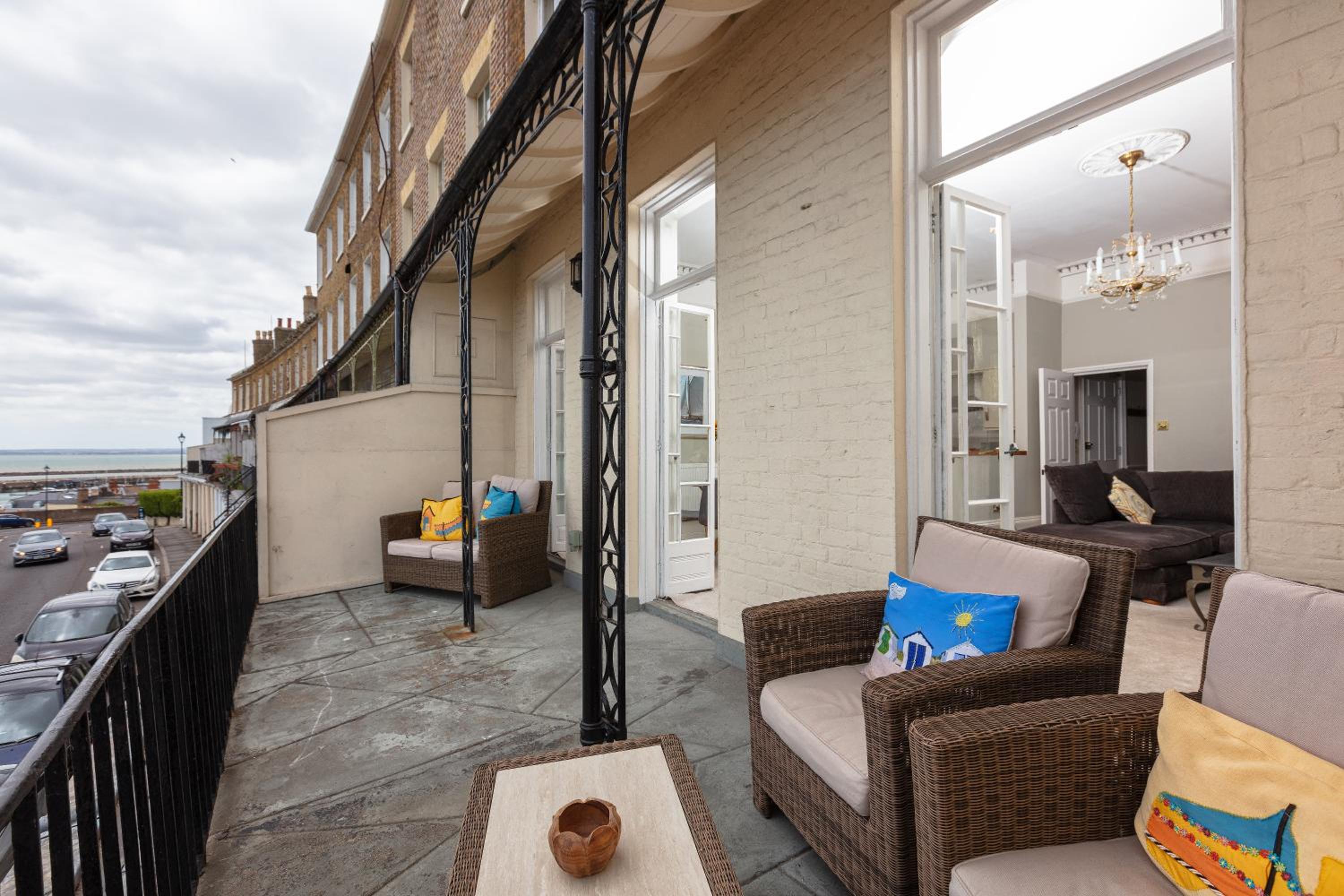 Ramsgate Vacations - Beach View: Stunning sea view  balcony apartment - Property Image 6