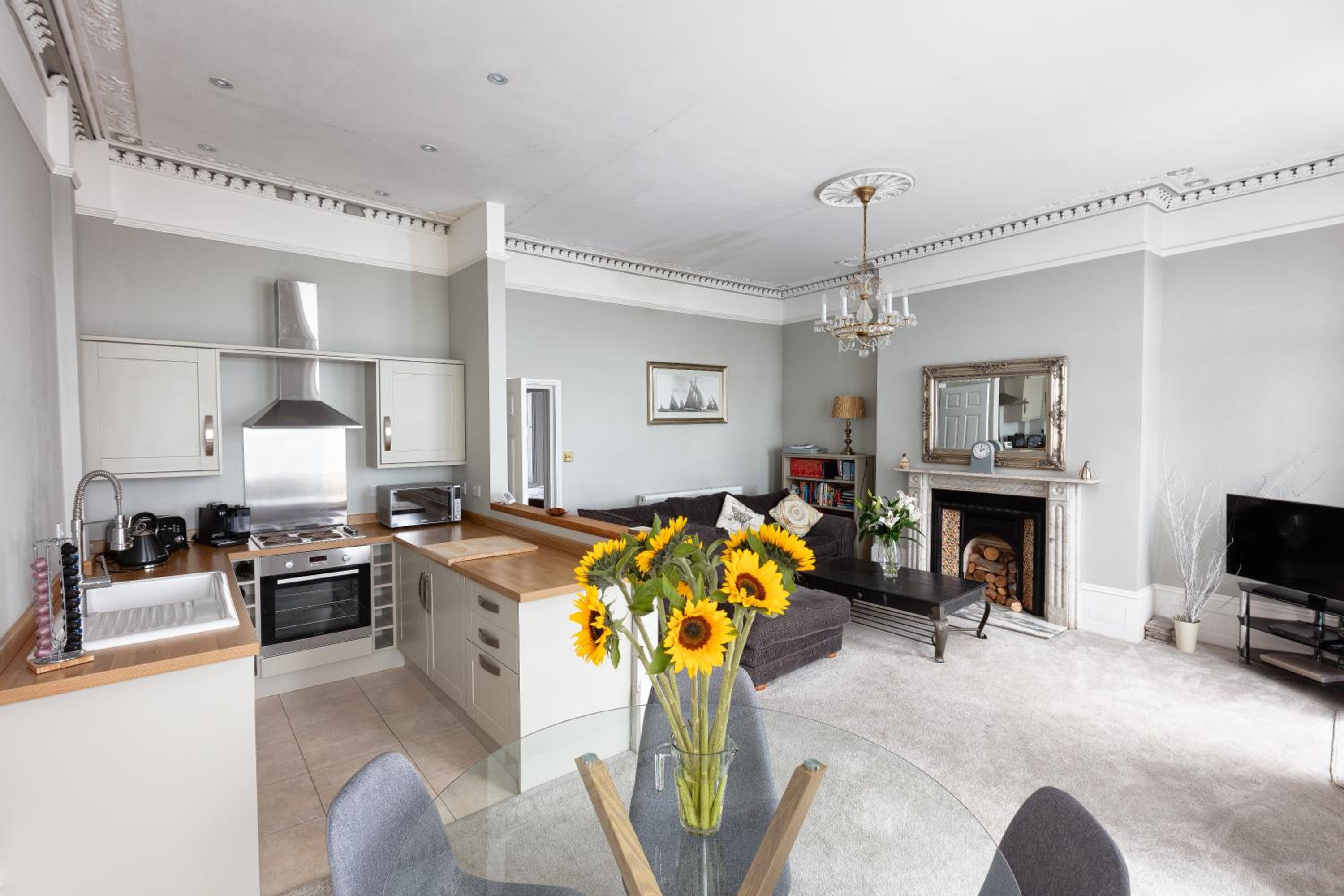 Ramsgate Vacations - Beach View: Stunning sea view  balcony apartment - Property Image 2