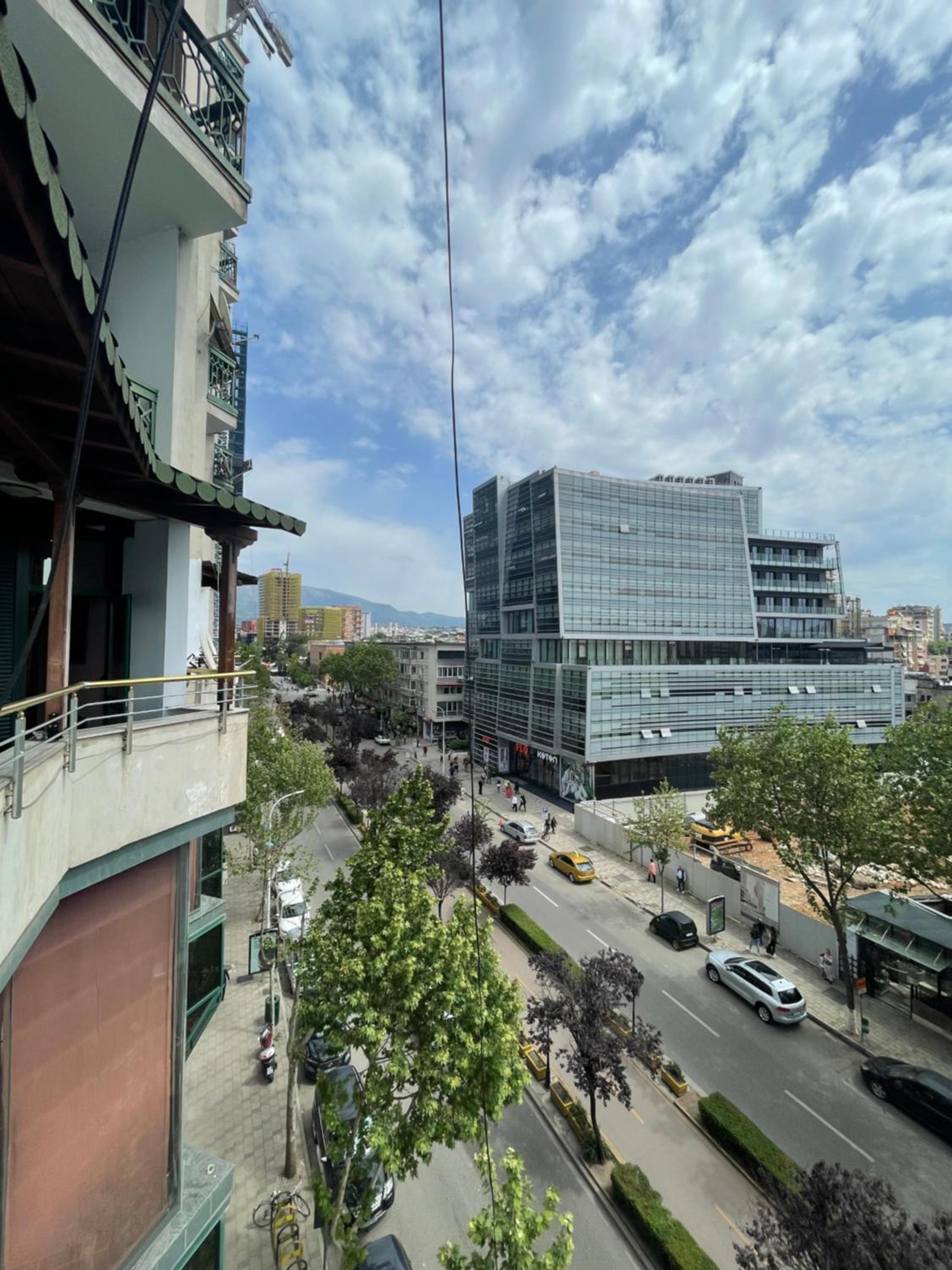 Luxury Center apartment