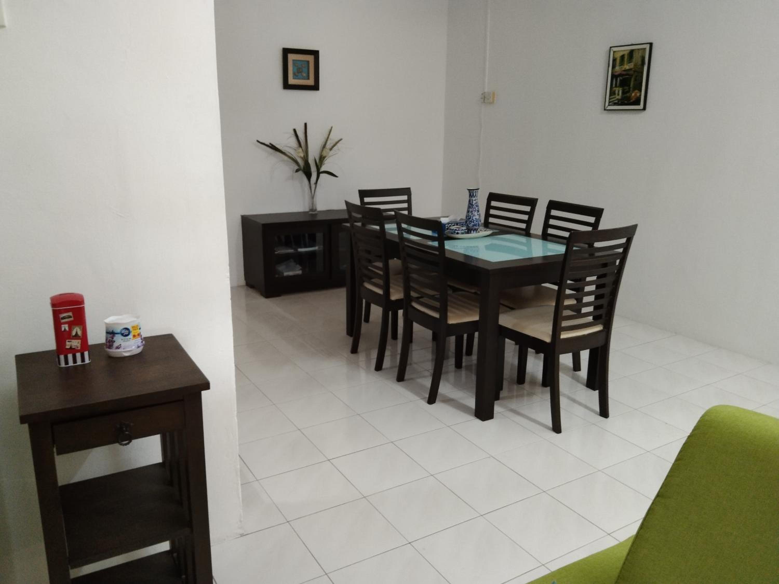 Afamily Homestay photo 4