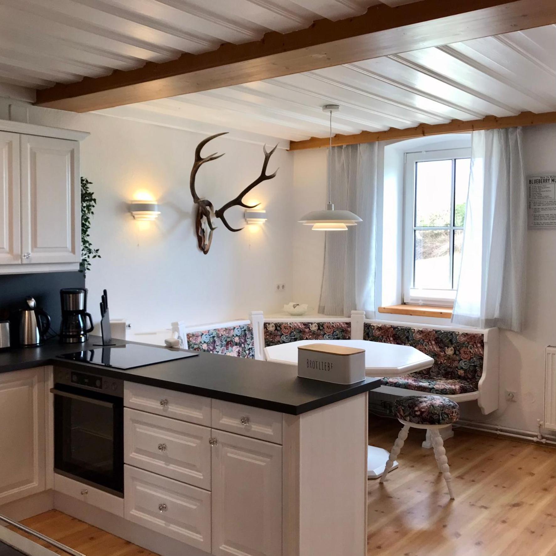 Jutta Deluxe Farmhouse view 5