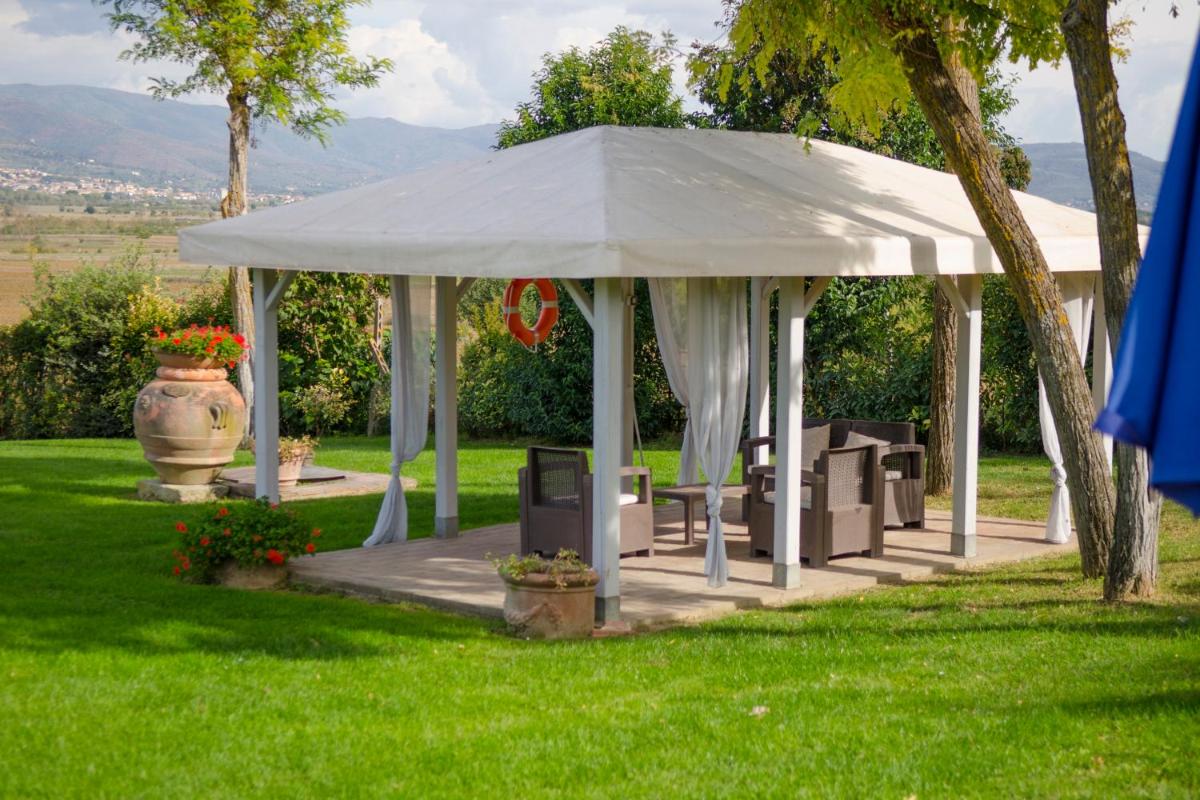 12 bedrooms mansion with city view private pool and enclosed garden at Cortona