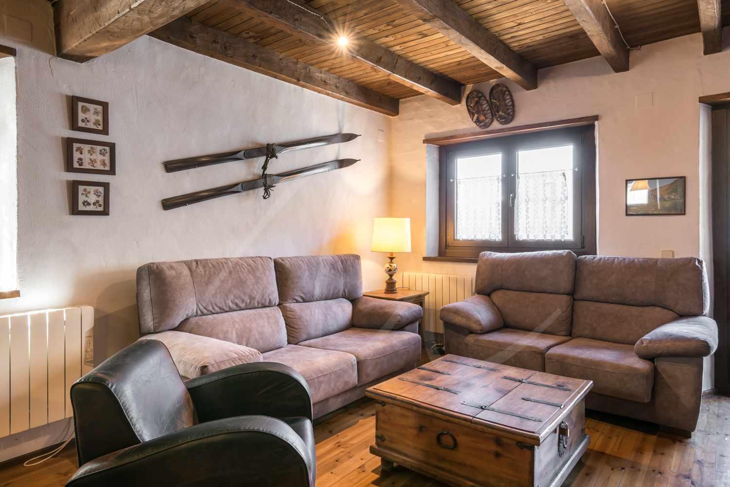 Casa Nere by SeaMount Rentals