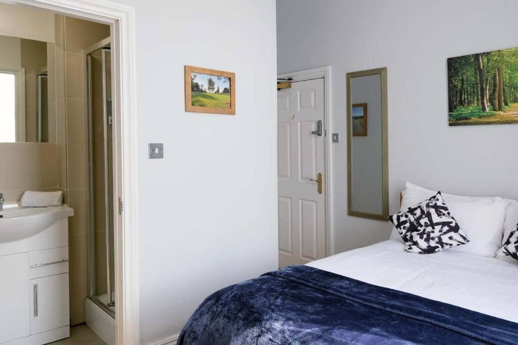 Seymour Townhouse by Serviced Living Liverpool view 5