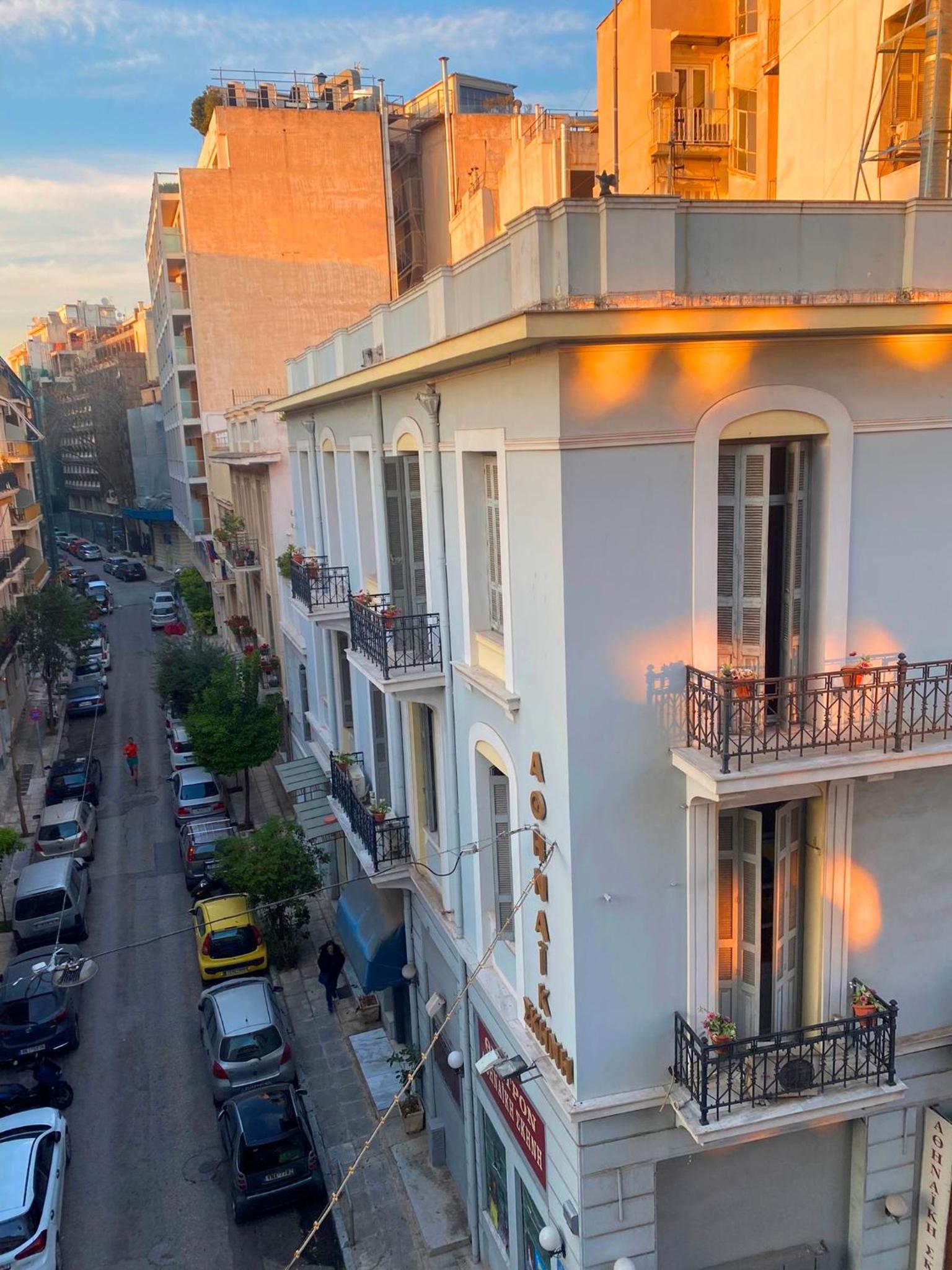 A Stroll to the Acropolis - By Athenian Homes