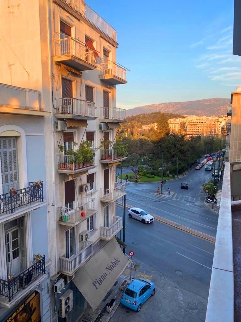 A Stroll to the Acropolis - By Athenian Homes