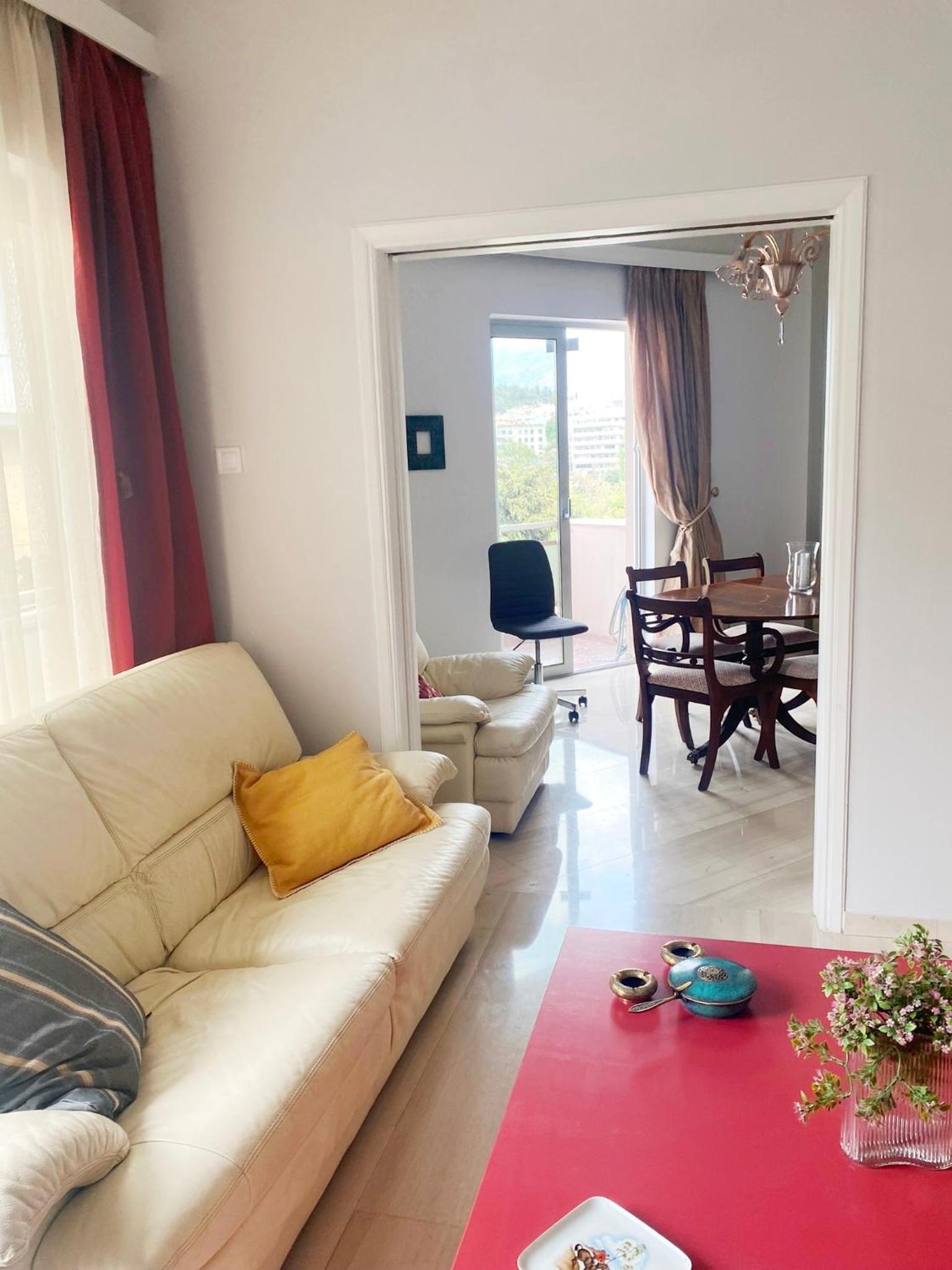 A Stroll to the Acropolis - By Athenian Homes