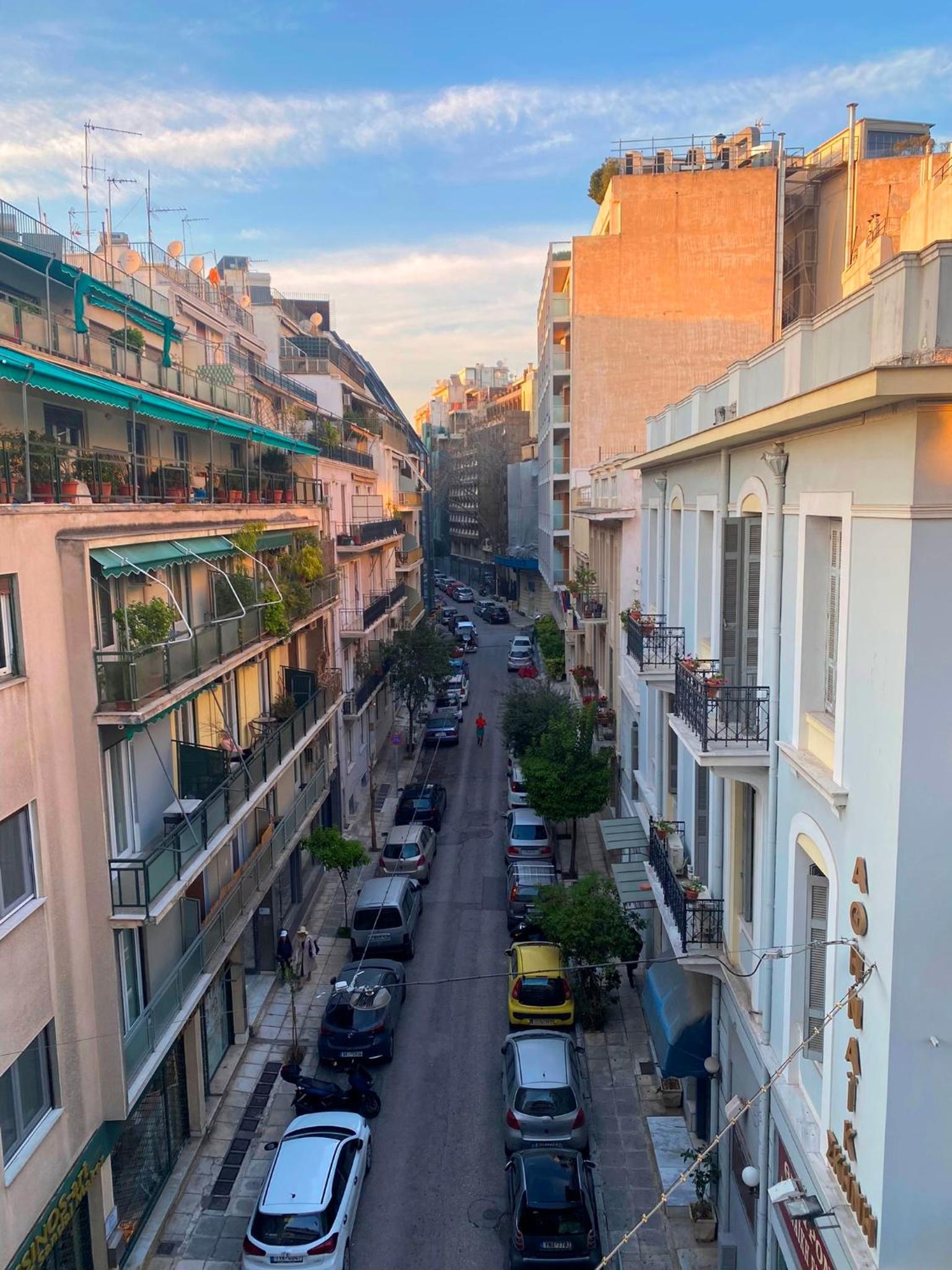 A Stroll to the Acropolis - By Athenian Homes