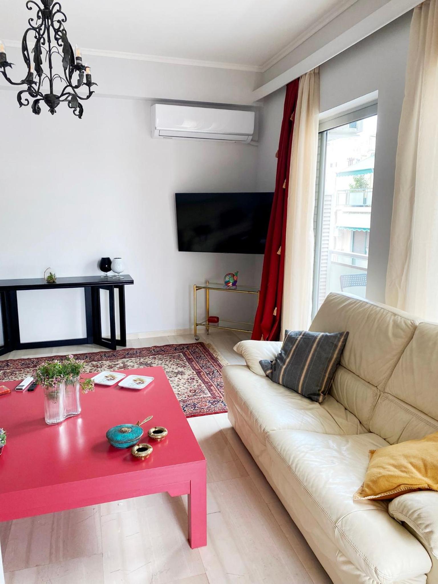 A Stroll to the Acropolis - By Athenian Homes