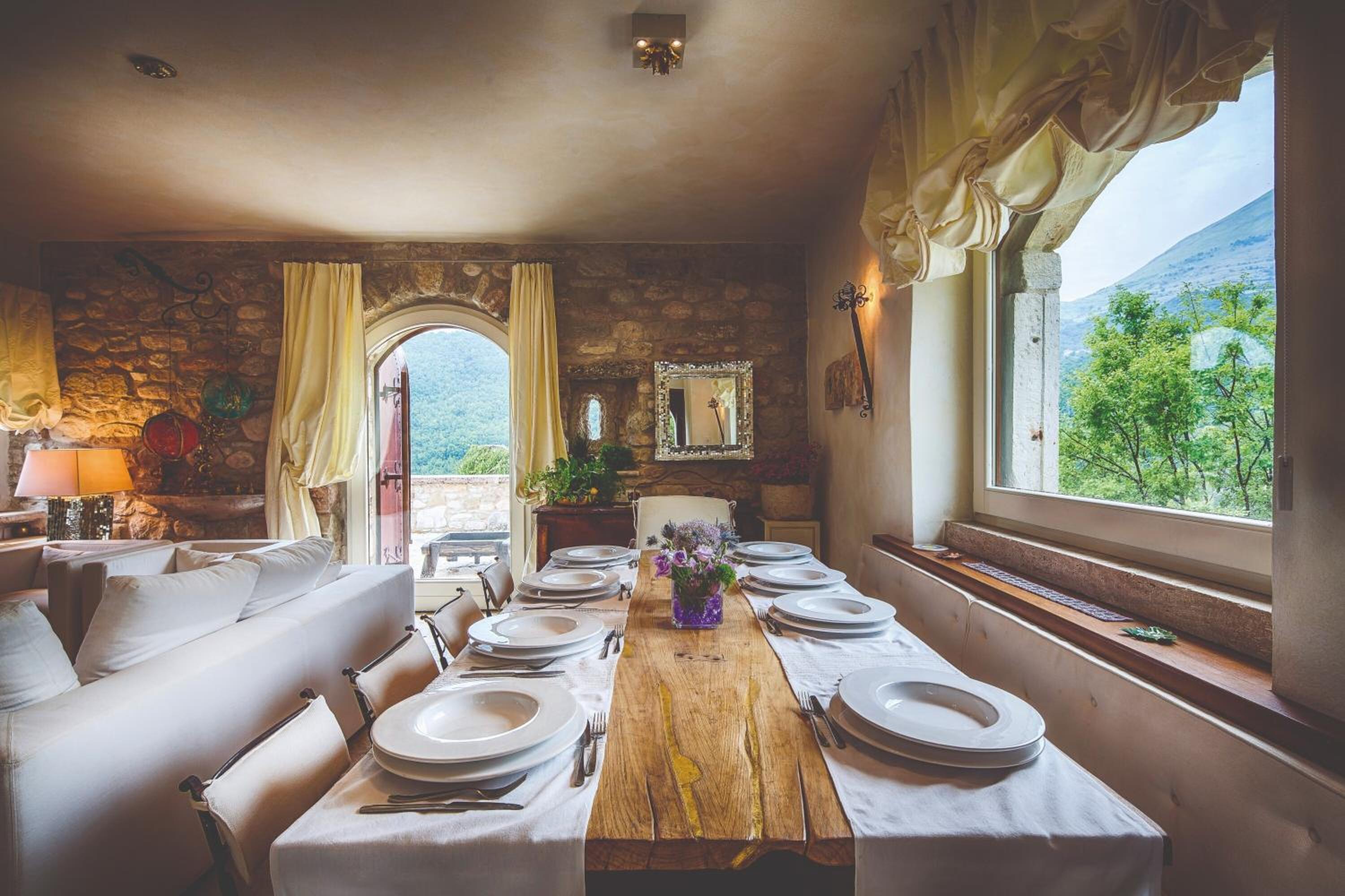 Villa la Rocca by Mmega