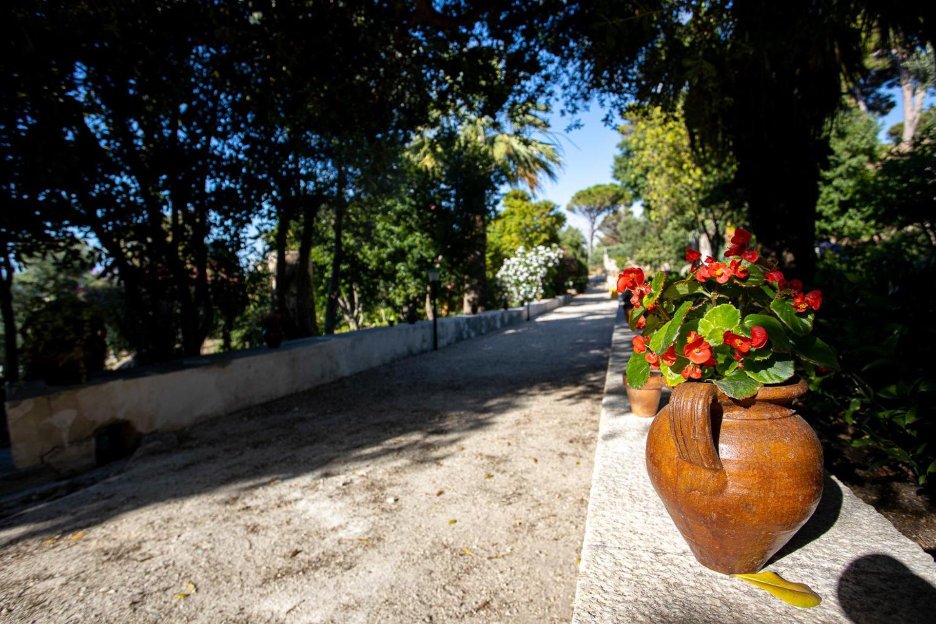 Valderice Vacations - Dimora Storica Villa Fontana - Property Image 38