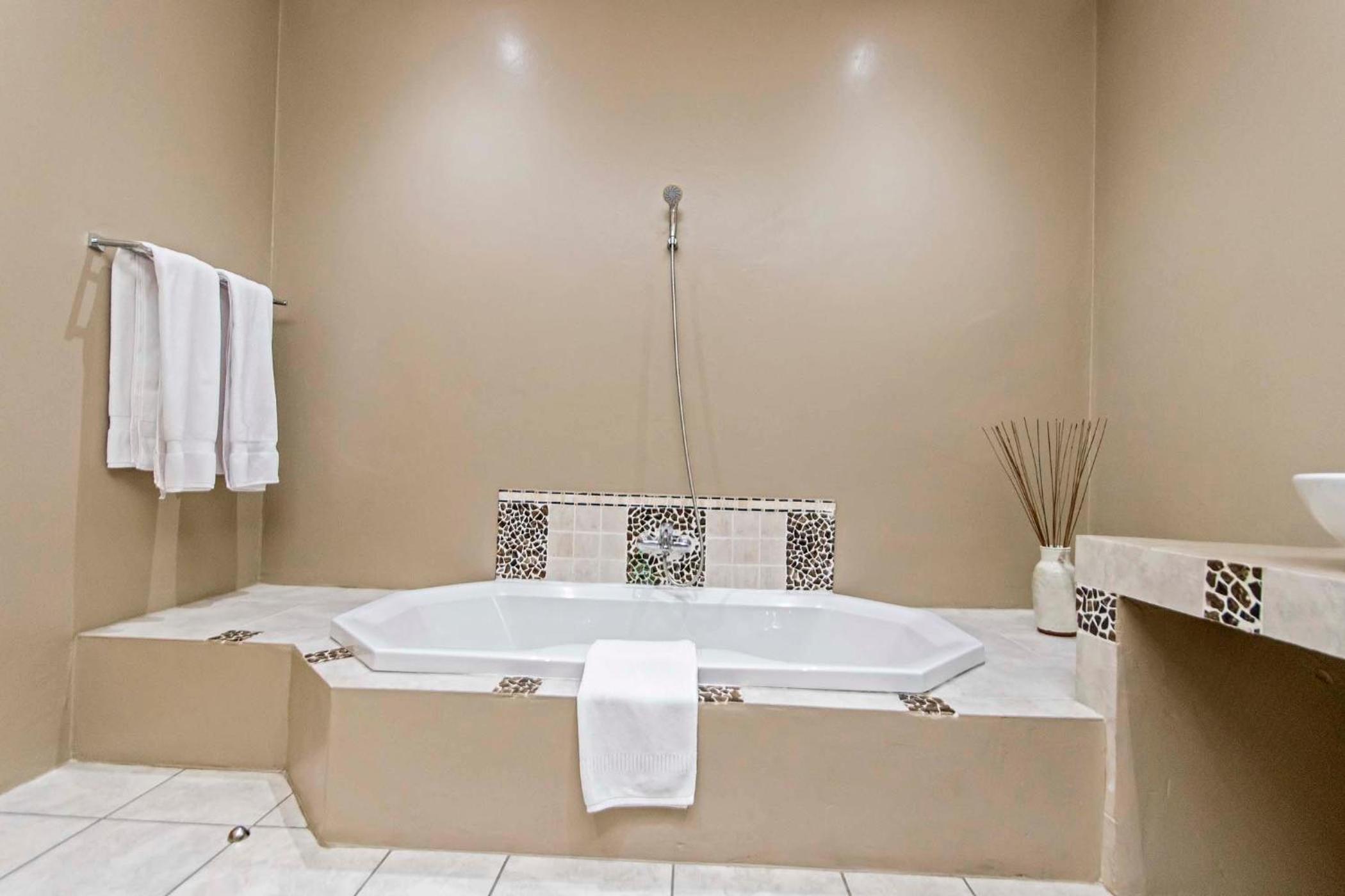Dunton Guest House