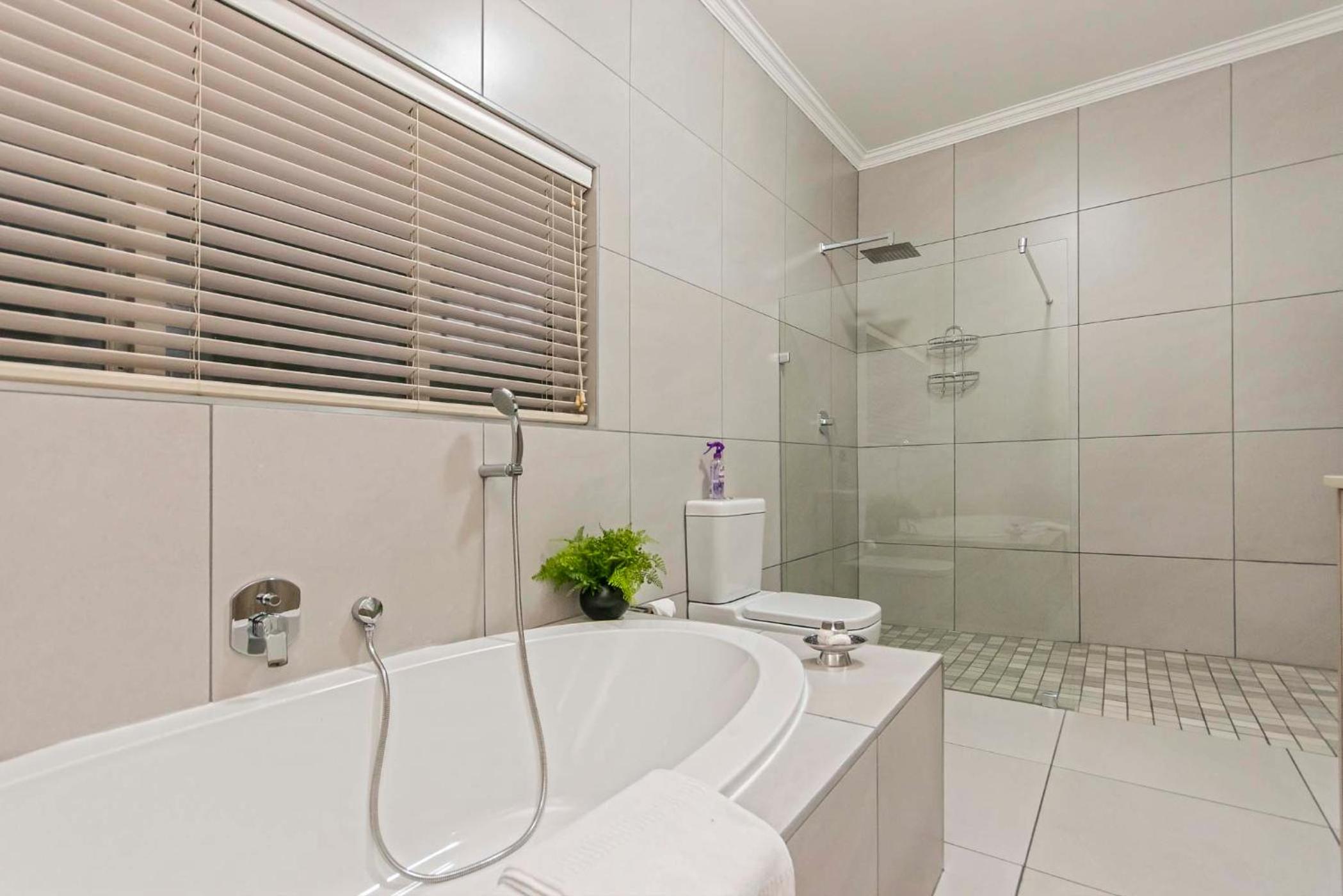 Dunton Guest House