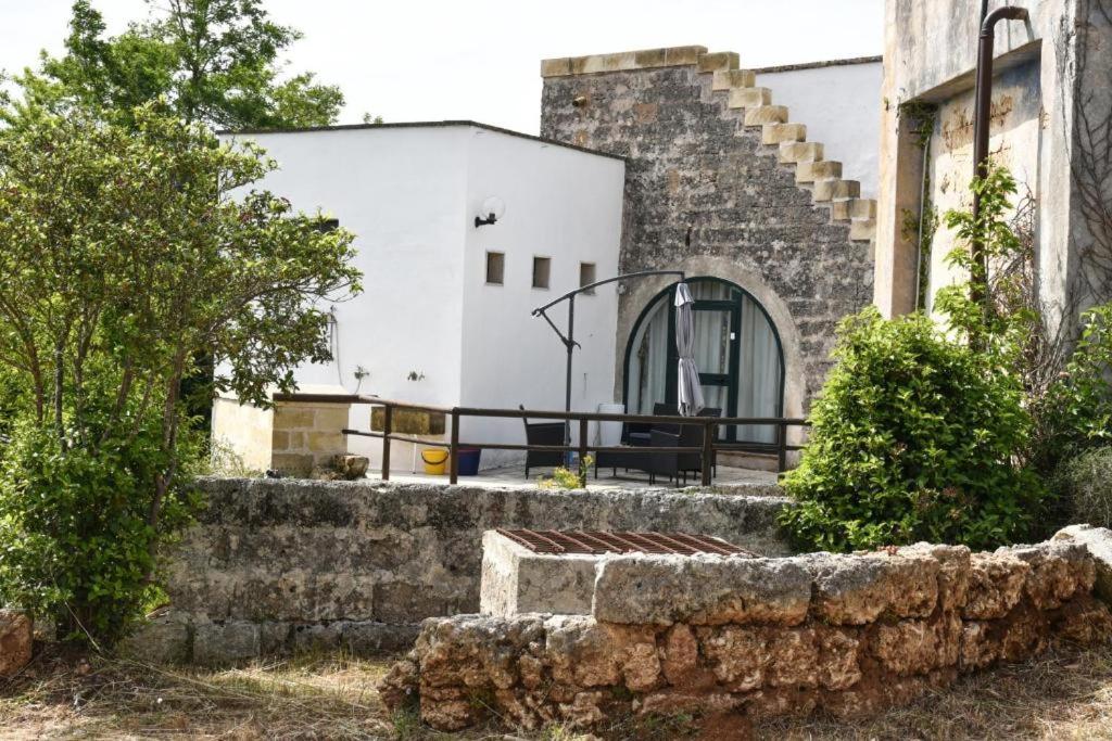 FATA BIANCA Salento - Giardino botanico con piscina