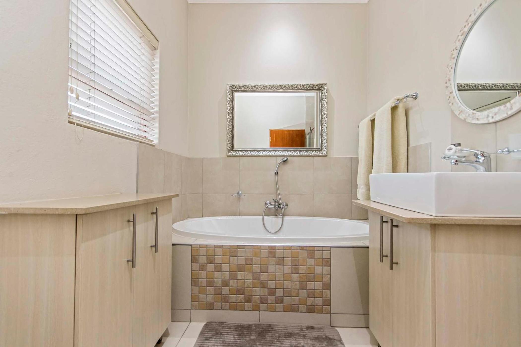 Dunton Guest House