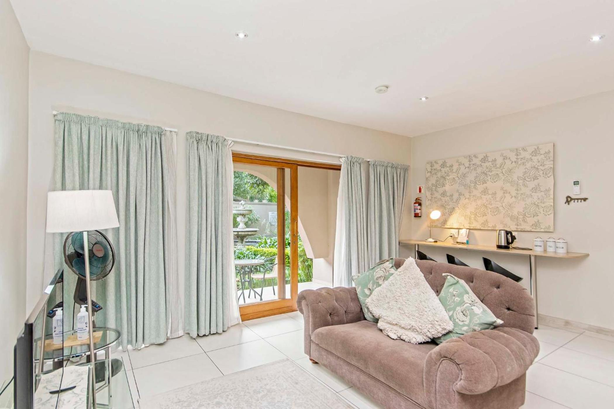 Dunton Guest House