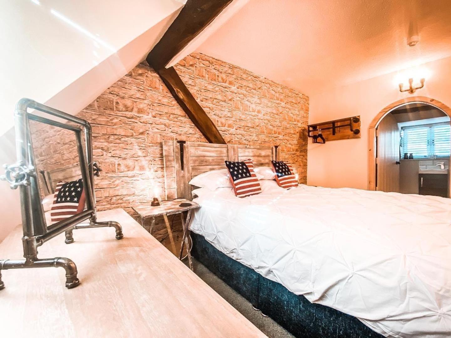 The Loft at Riverside Suites Bridgnorth view 3