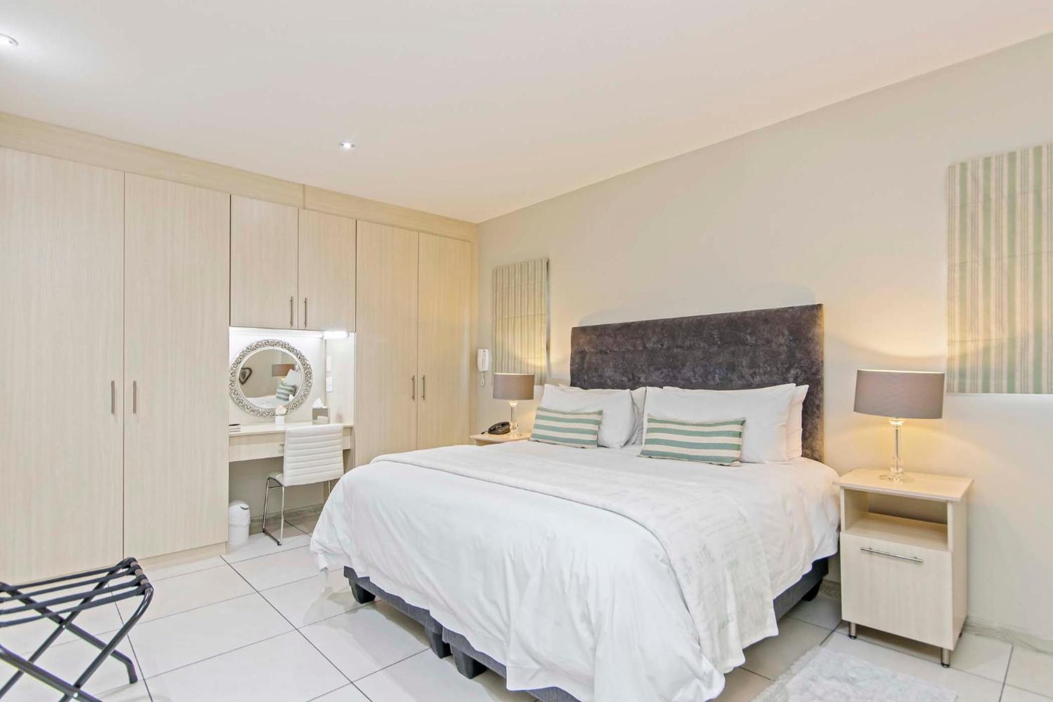 Dunton Guest House