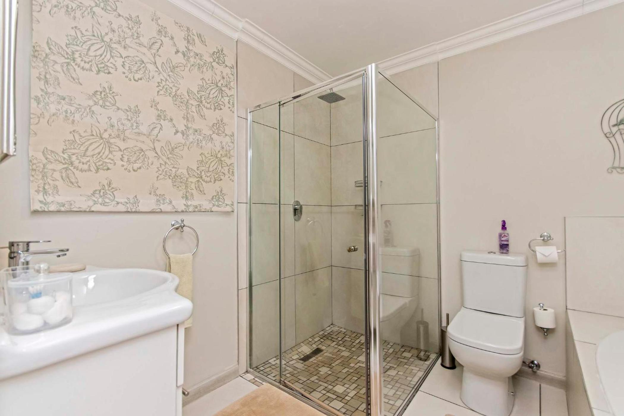 Dunton Guest House