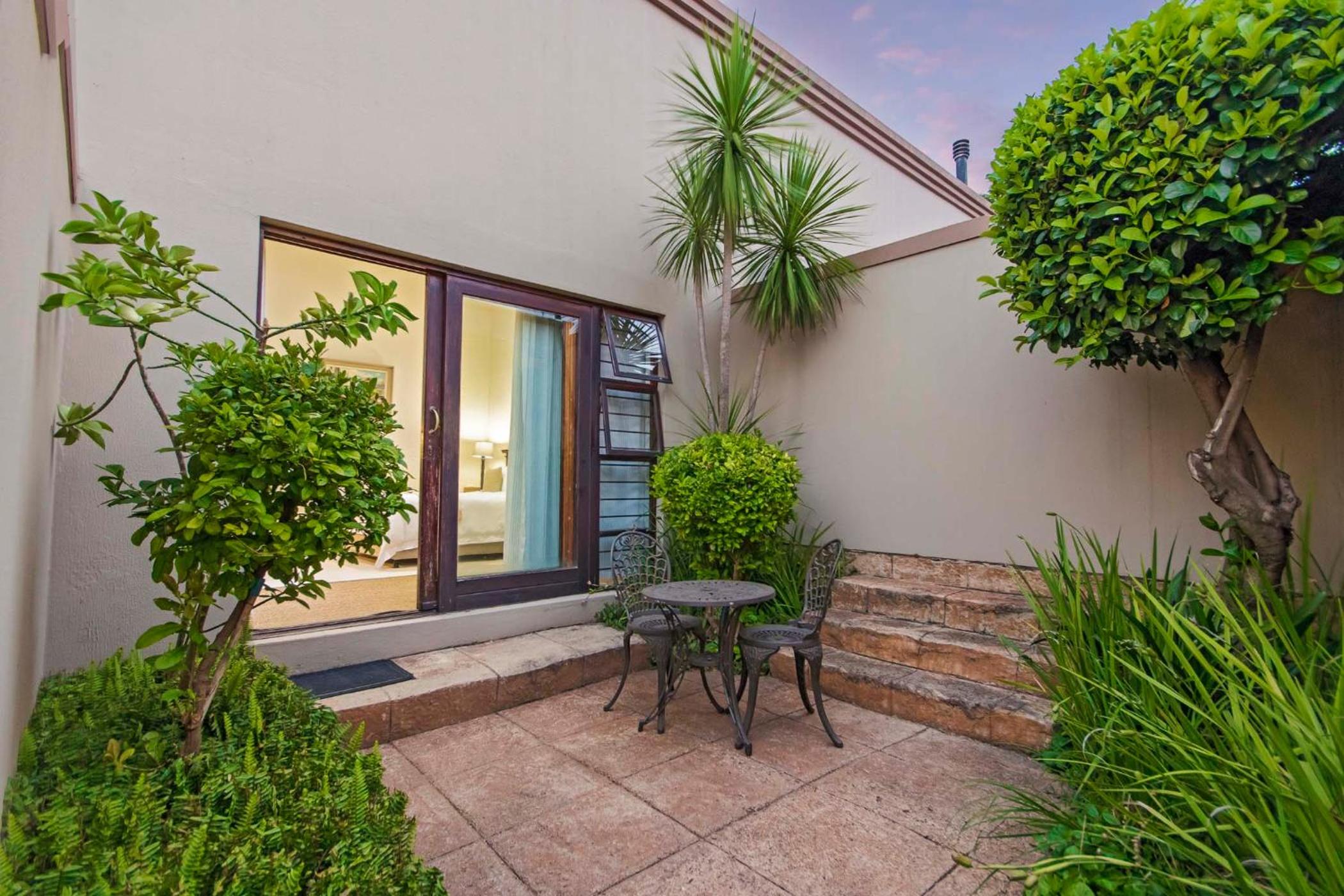 Dunton Guest House