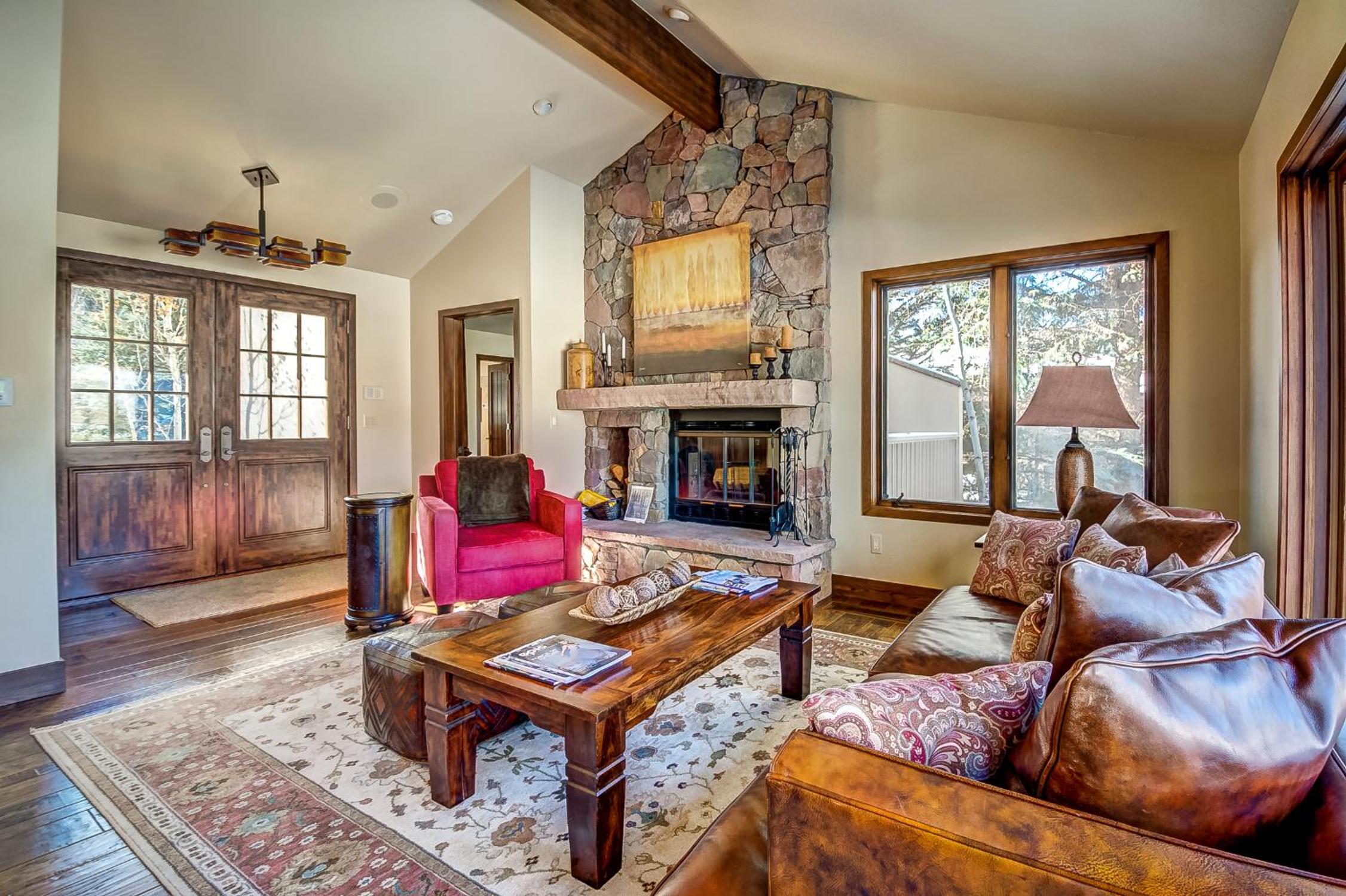 203 Arrowhead Drive view 3