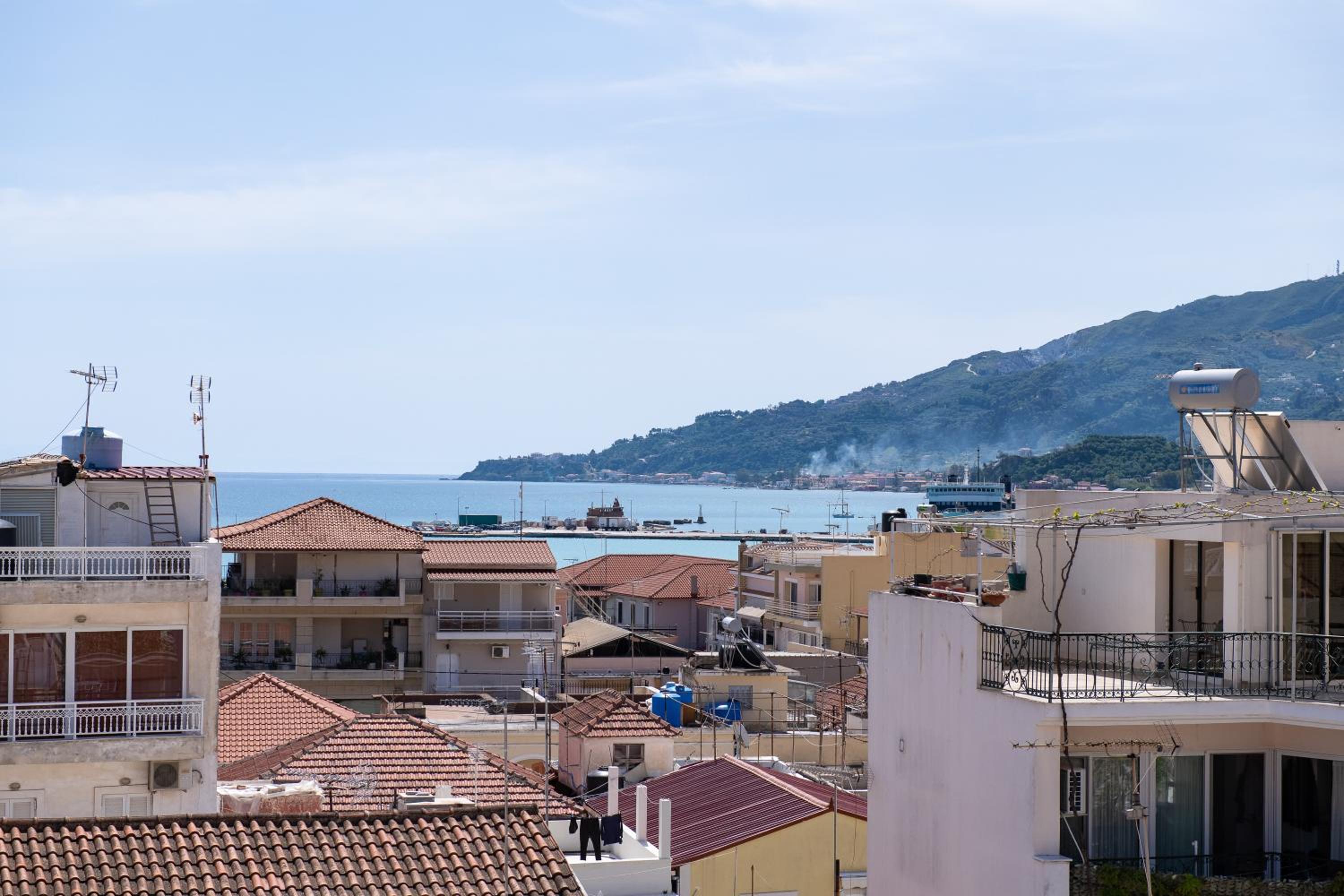 Lithies Zante Living
