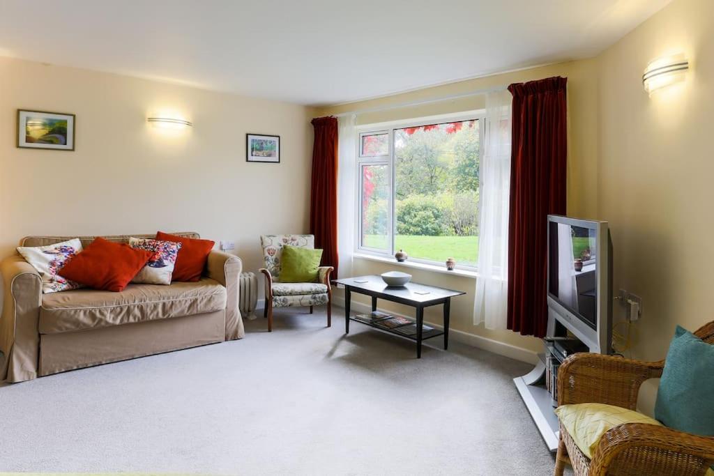 Truro apartment in a stunning quiet location view 5