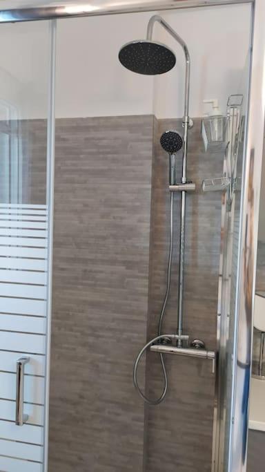 Mini studio in Kirra , ancient port of Delphi , air condition , WiFi, near the beach view 5