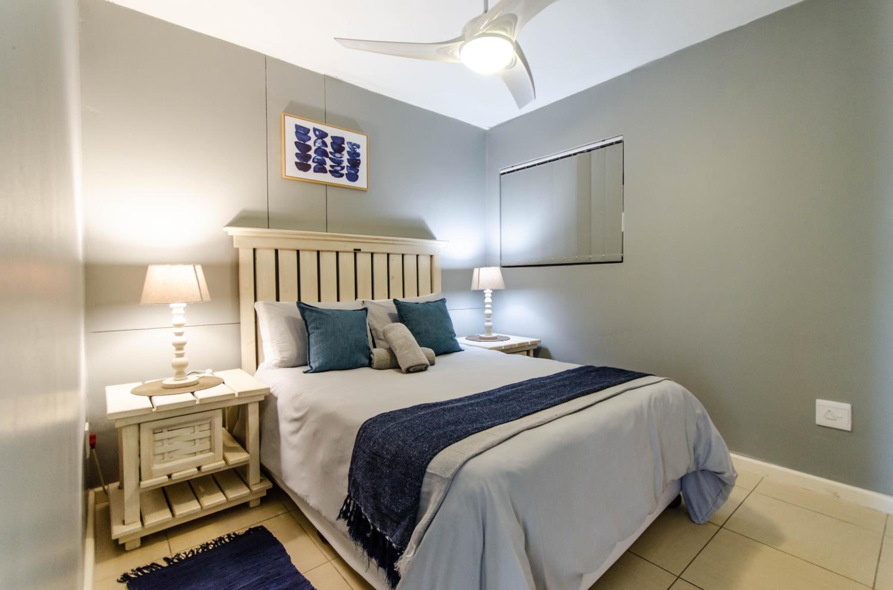 Grace 10 Two Bedroom Beach Front Apartment view 2