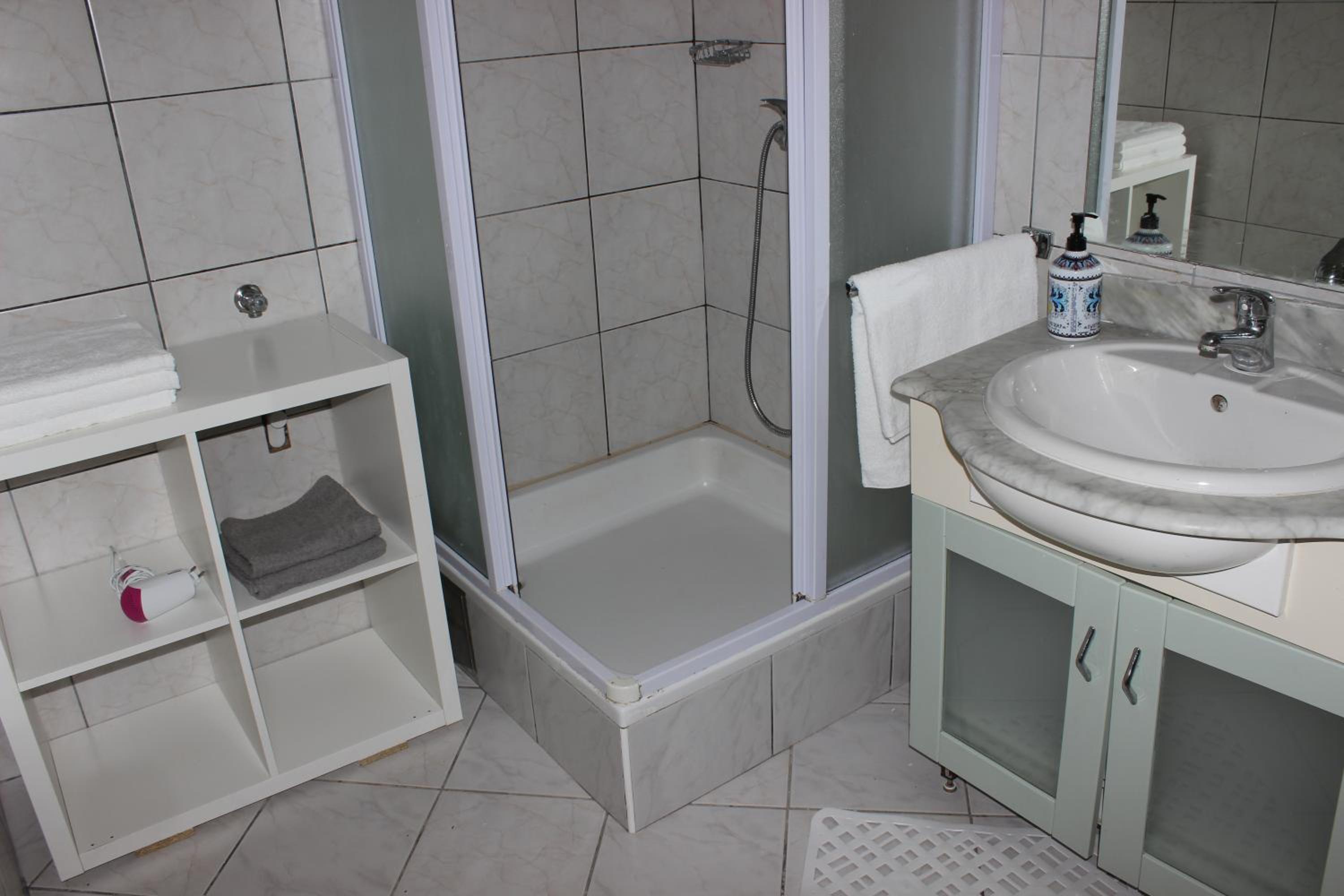 Photo 48