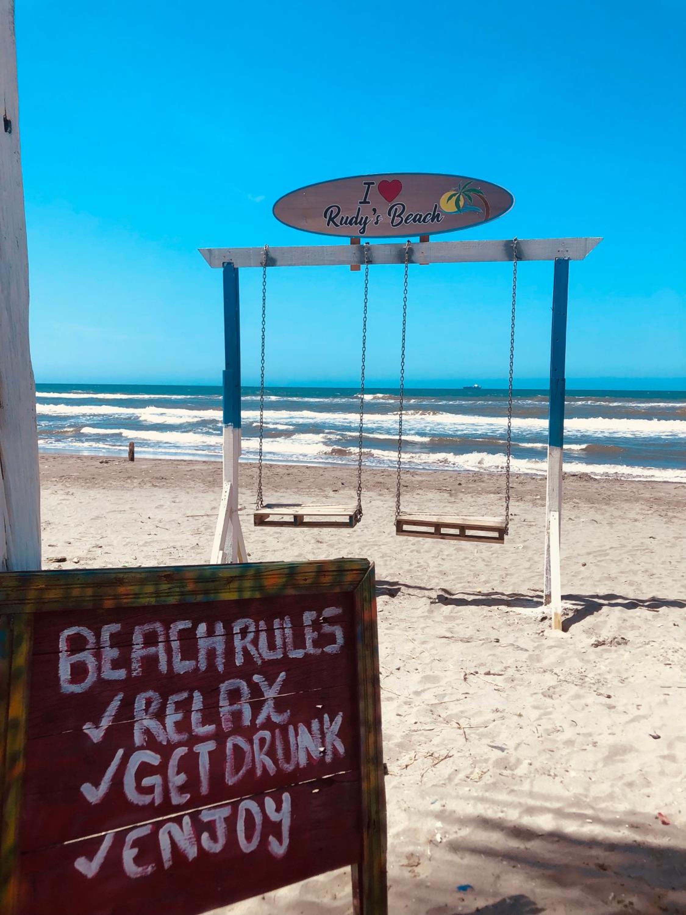 Hostal Rudy's Beach
