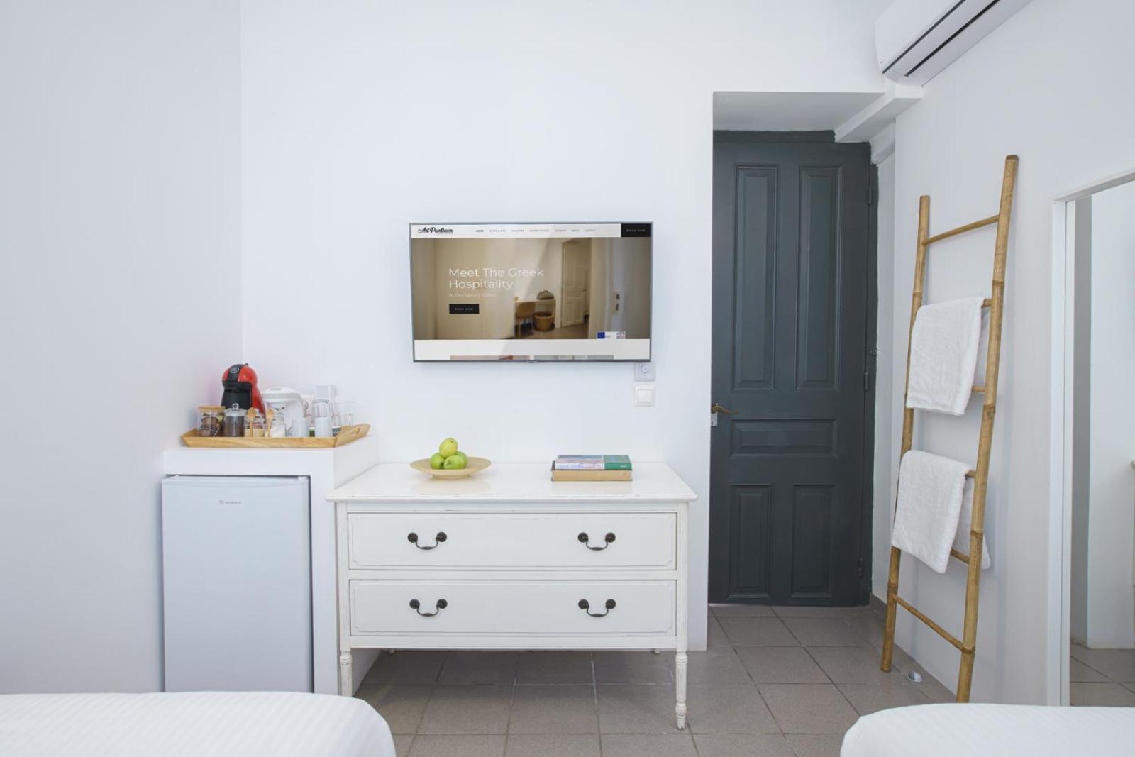 Art Pantheon - Suites & Apartments
