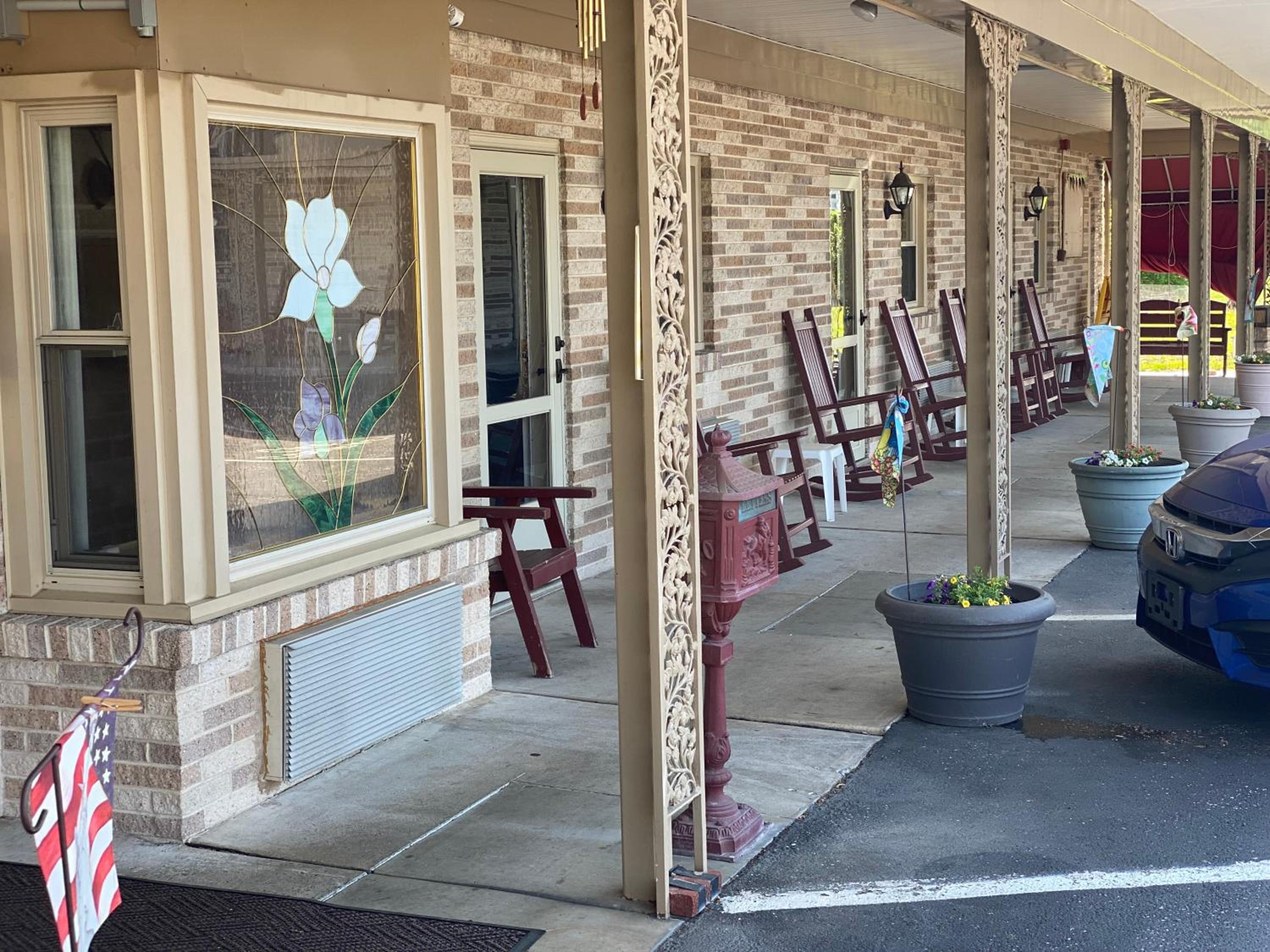 White Rose Motel - Hershey
