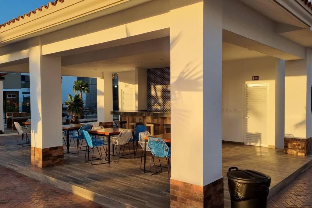 Hermoso Departamento nuevo con acceso a Alberca view 4