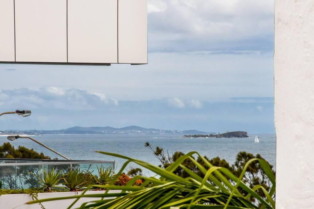 Coastal Chic Apartment - Mooloolaba and Alex