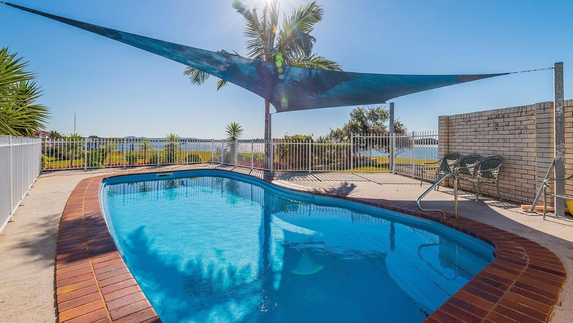 Peninsula Court Unit 10 - Absolute Riverside Bliss - Holiday Yamba