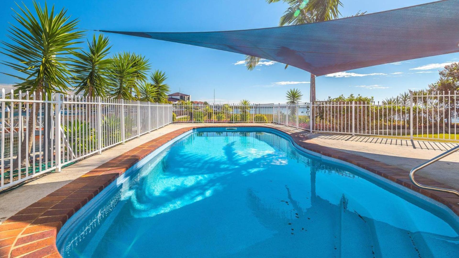 Peninsula Court Unit 1 - Relaxation on the Water - Holiday Yamba