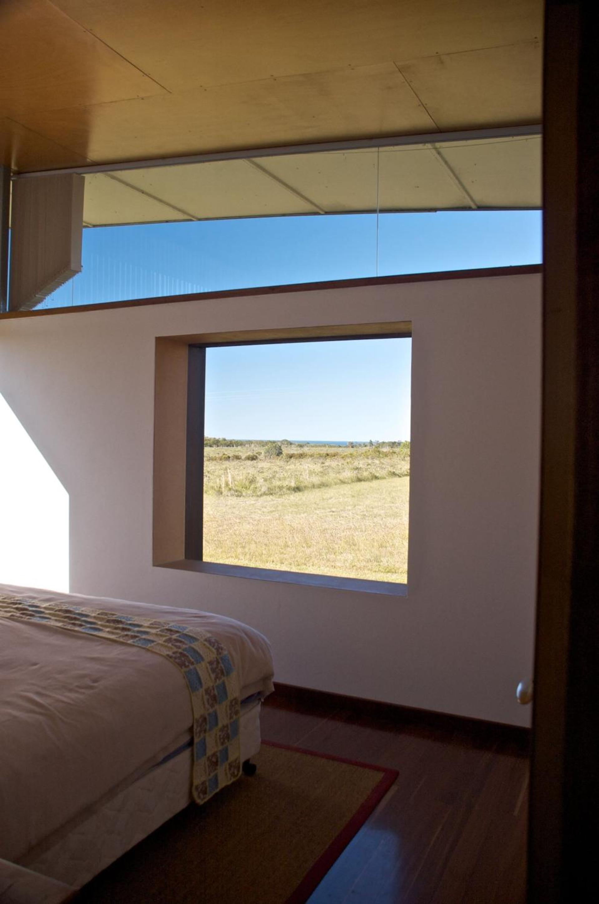 Toumbaal Plains - Exquisite architecturally designed home