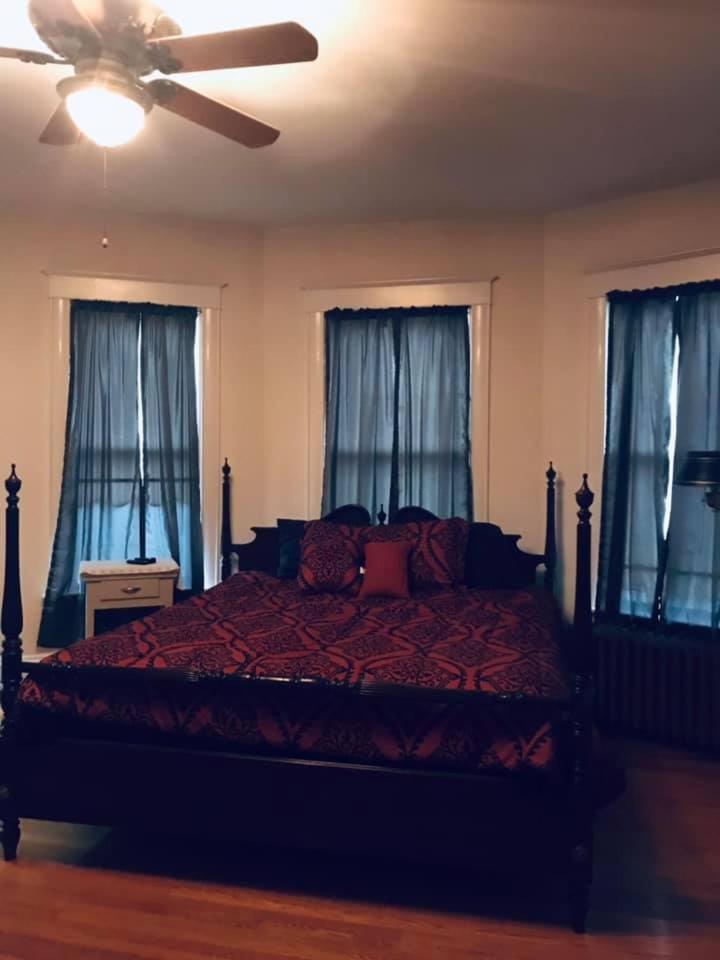 Historic 1912 Hoover House Bed and Breakfast view 4