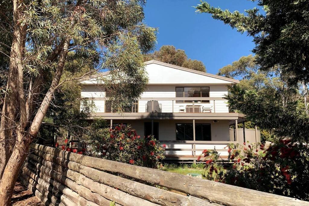 Lillybell Beach Retreat-Binalong Bay