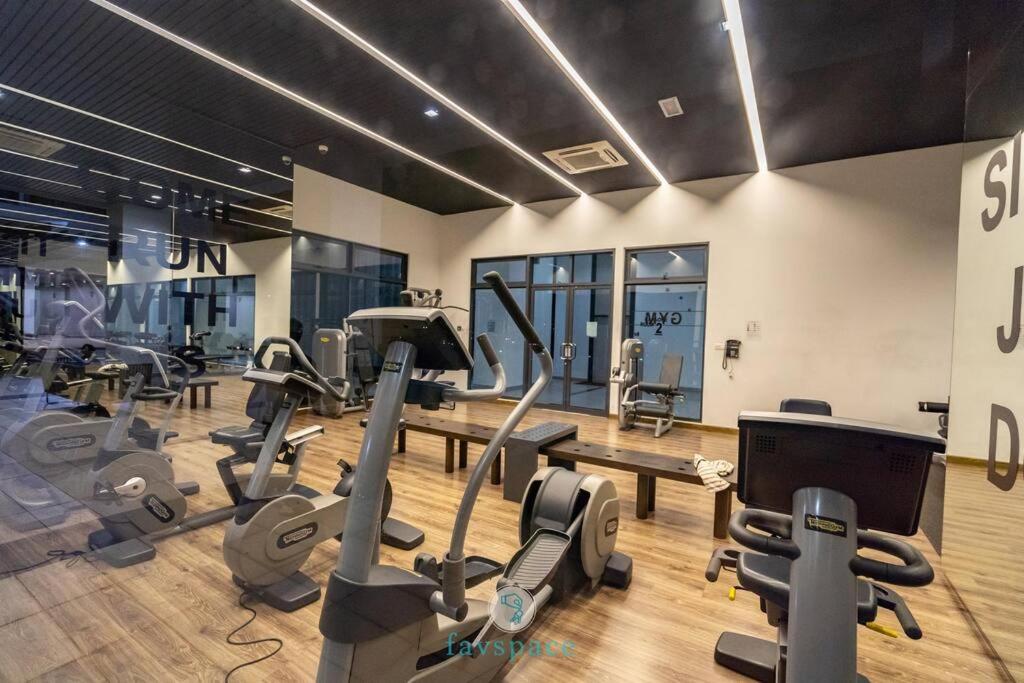 Lovely 4-bedroom condo with pool for 6 pax - Cheras