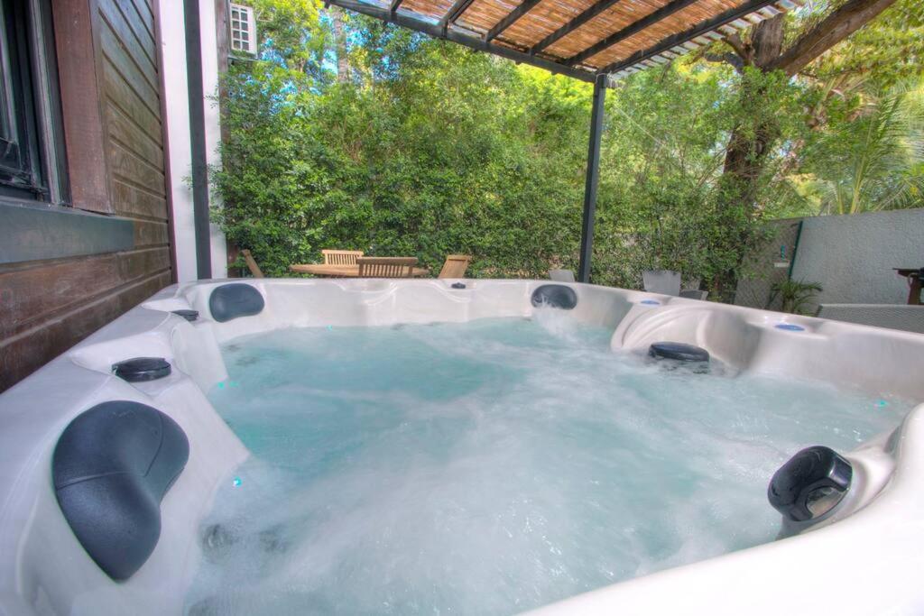 Le Grand Bleu - Jacuzzi - apt la Saline les Bains view 5