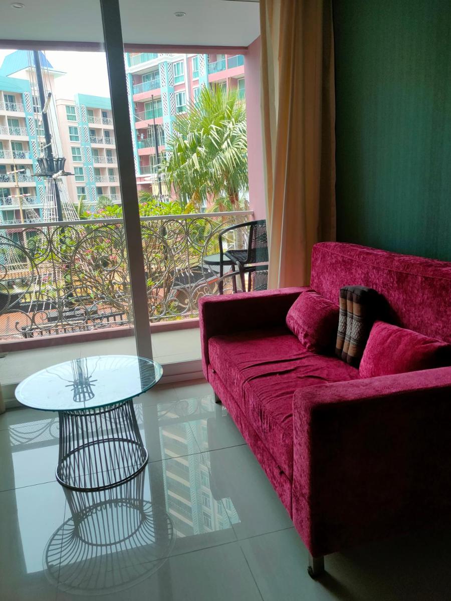 Grande Caribbean Condo by Suneeya
