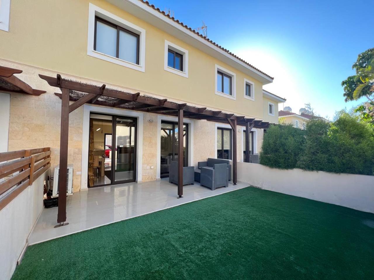 Kapparis town house