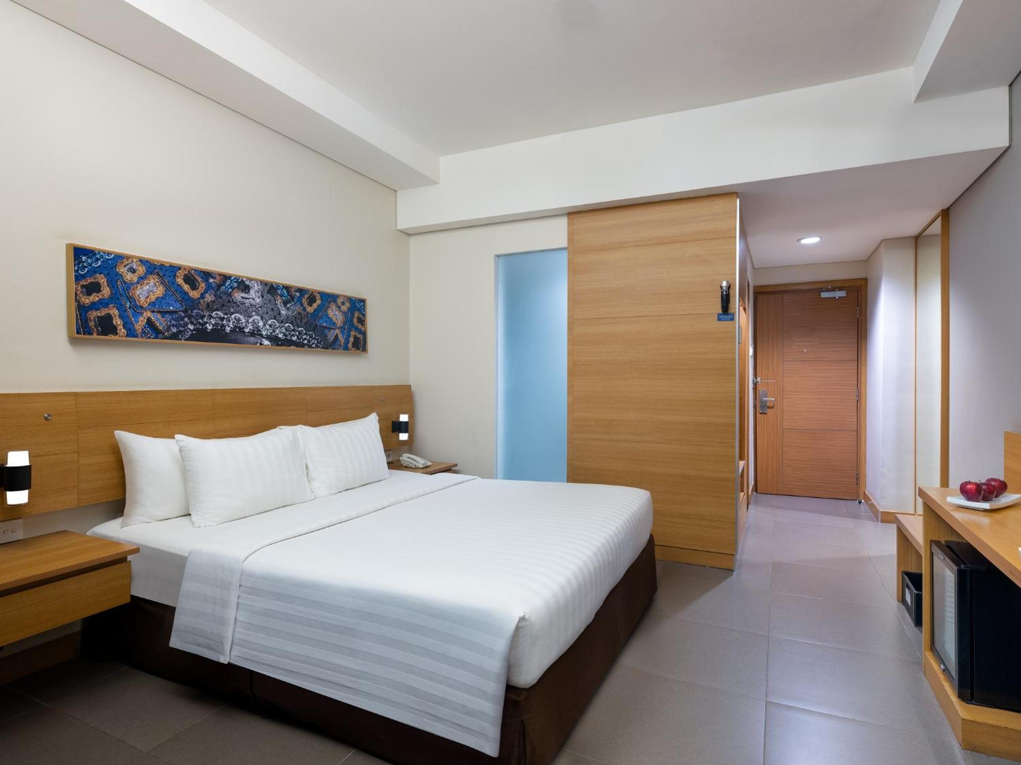 Solo Vacations - Aston Solo Hotel - Property Image 5