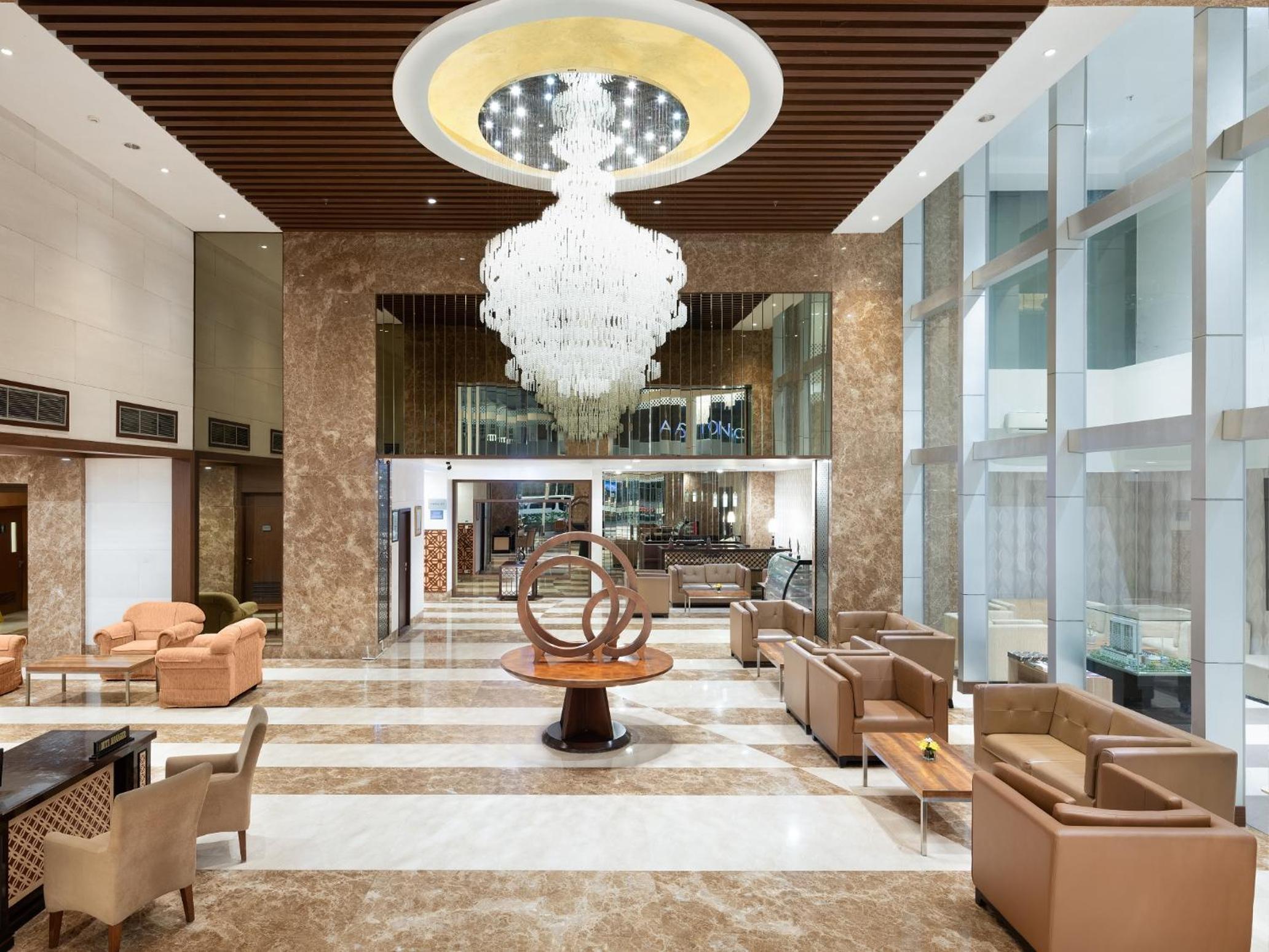 Solo Vacations - Aston Solo Hotel - Property Image 3
