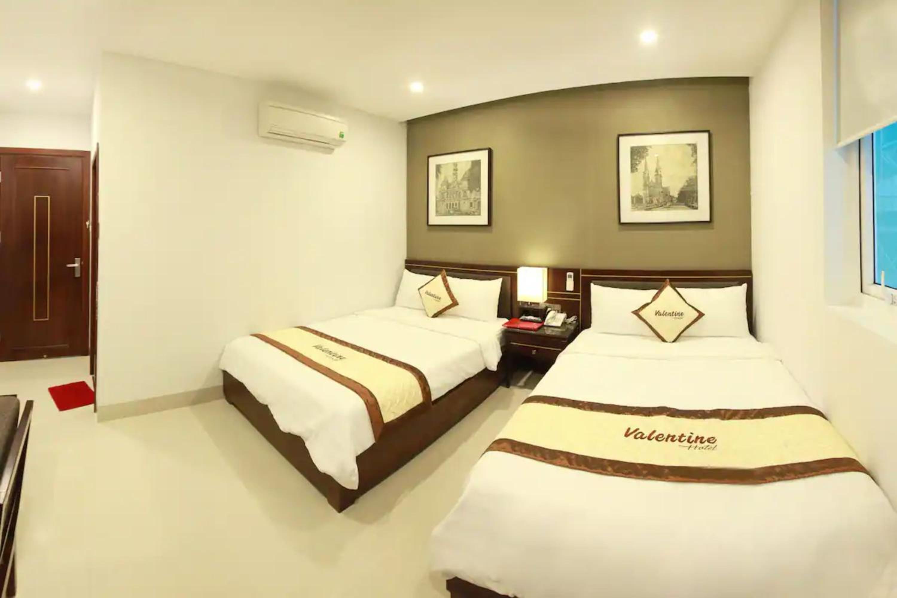 Valentine Hotel