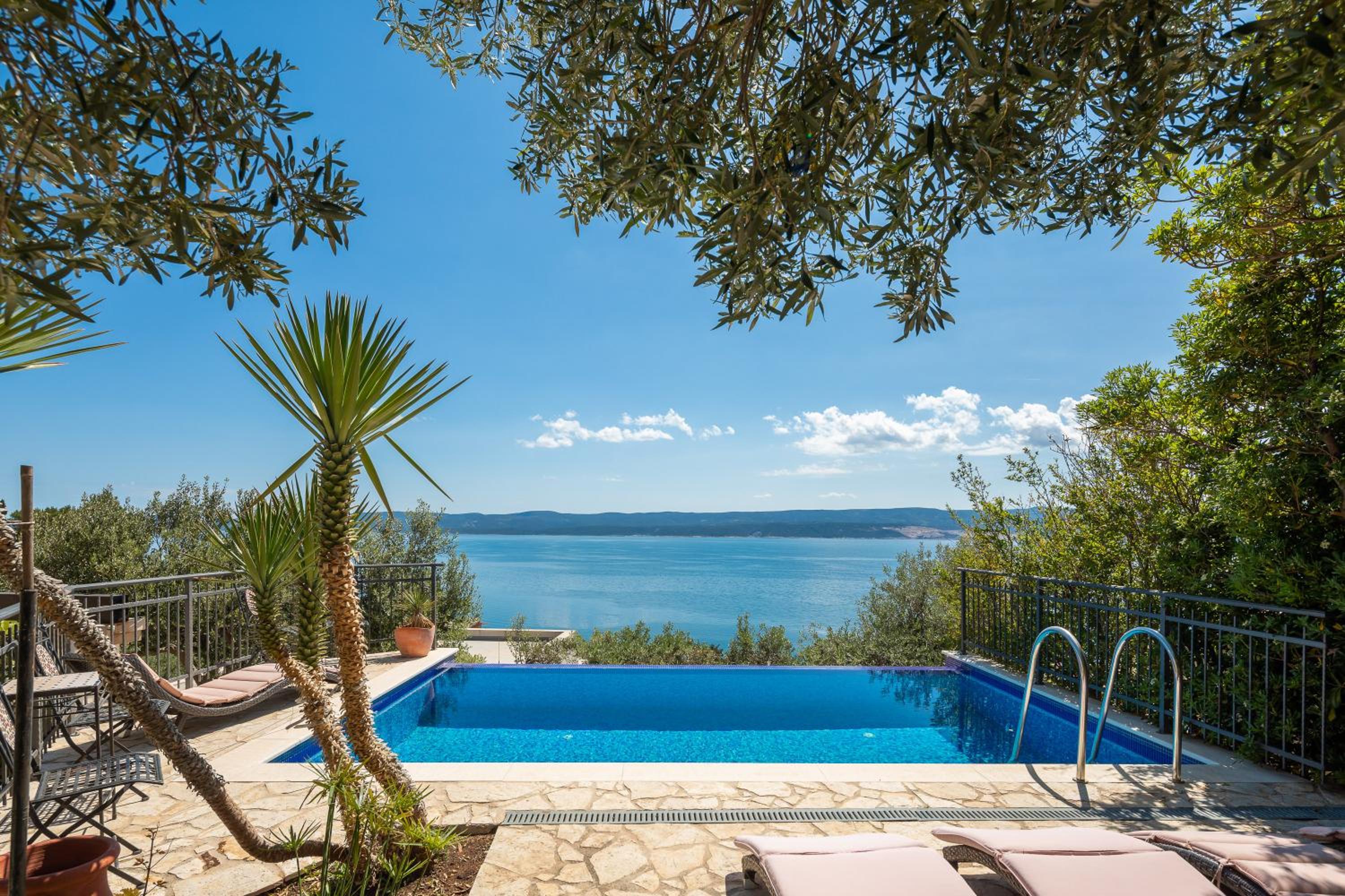 Holiday Residence Mirabella view 3