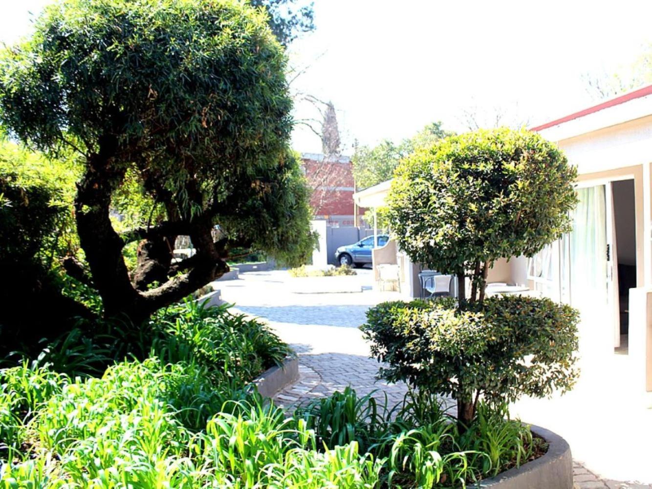 Comfort e Casa Lodge Near OR Tambo Airport view 4